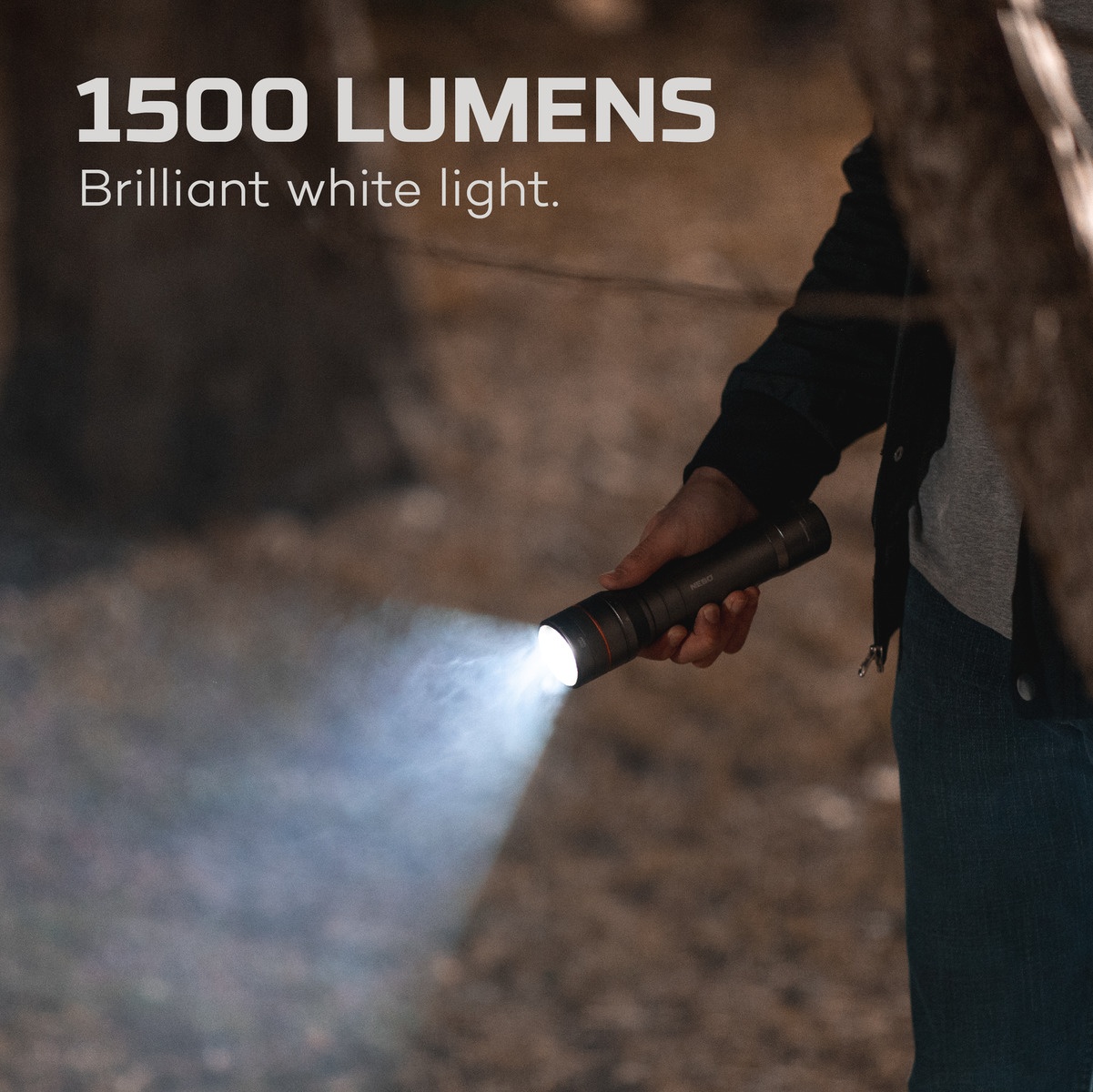 1500 Lumen LED Grey-White Flashlight