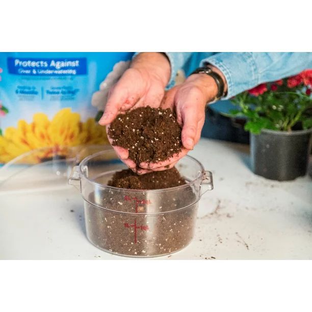 1-Cu. Ft. Moisture Control® Potting Mix, 0.21-0.11-0.16 3 1-Cu. Ft. Moisture Control® Potting Mix, 0.21-0.11-0.16